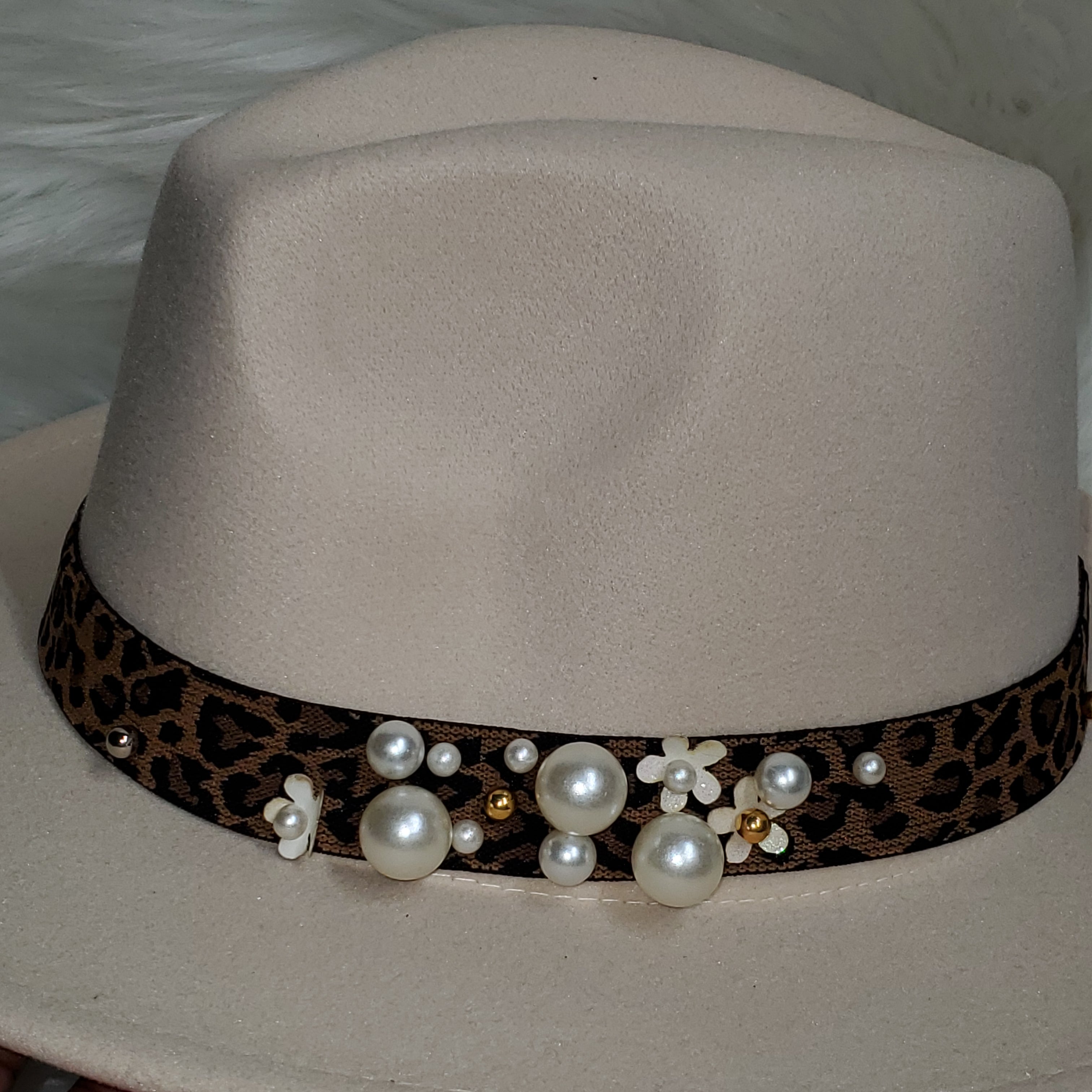 Dzign Services Leopard & Pearl Fedora Hats